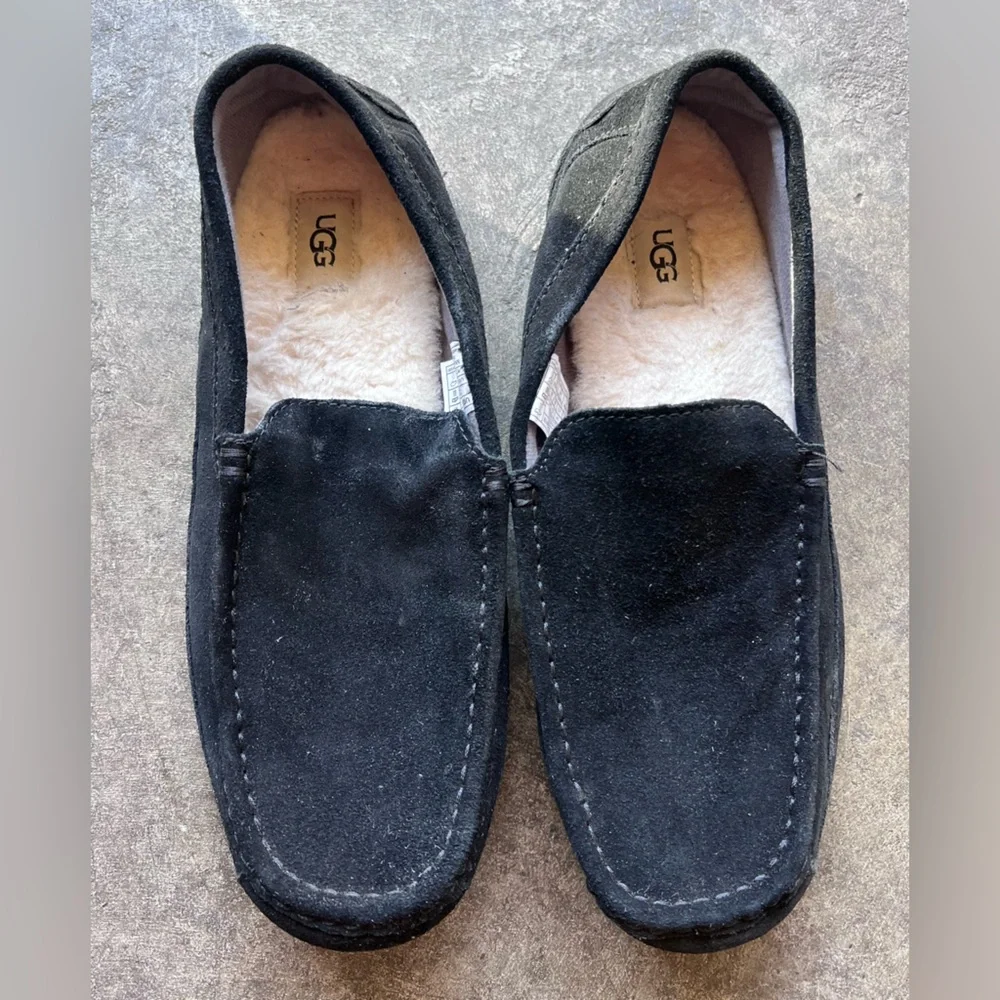 UGG‎ Men's Black Suede Loafers size 12